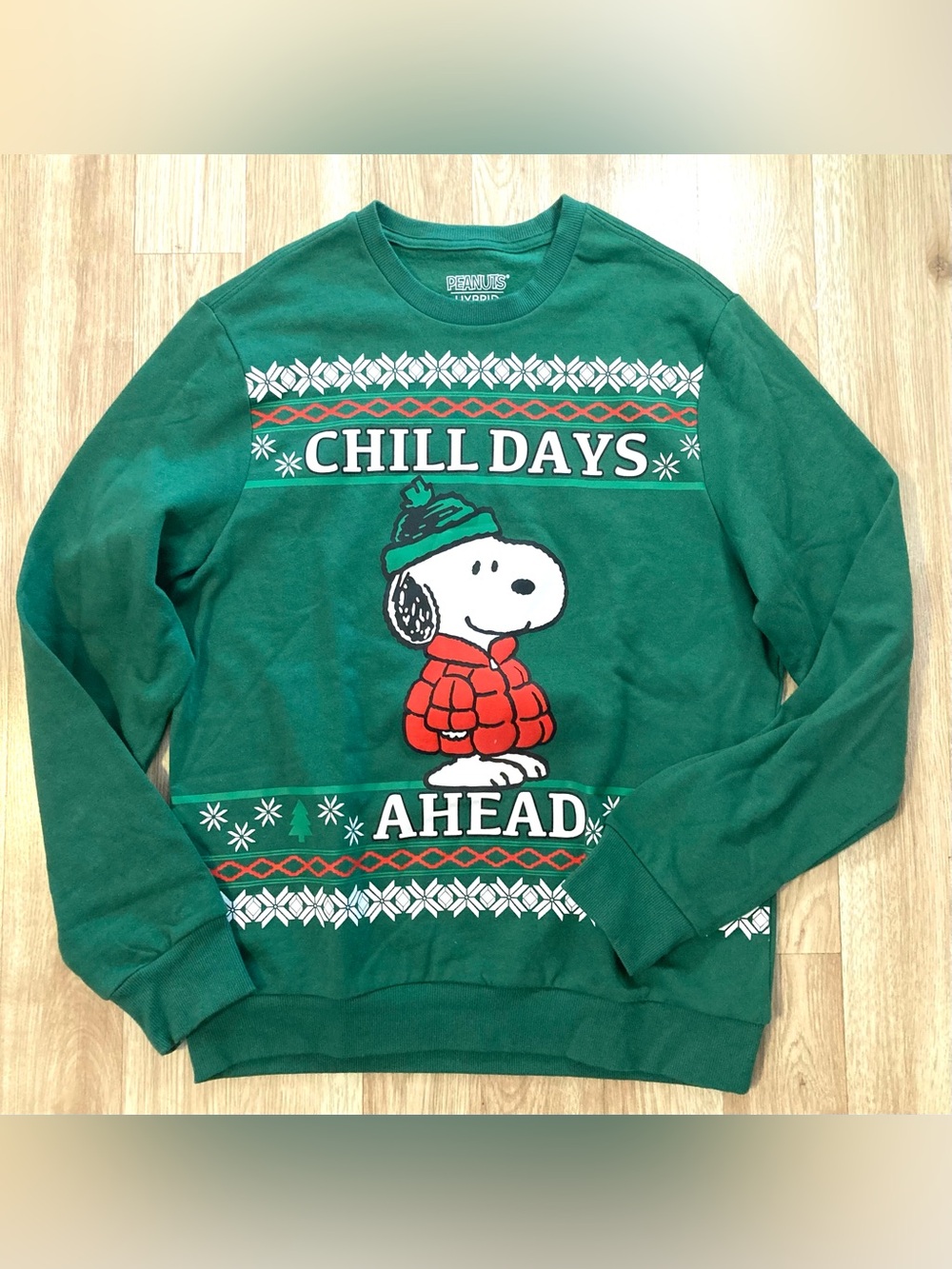 Peanuts Snoopy 'Chill Days Ahead' Crewneck Sweatshirt Holiday Christmas Sz M med